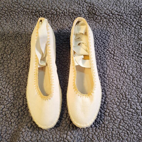 DV by Dolce Vita Shoes - DV by Dolce Vita Cream Ballet Flats with Ribbon